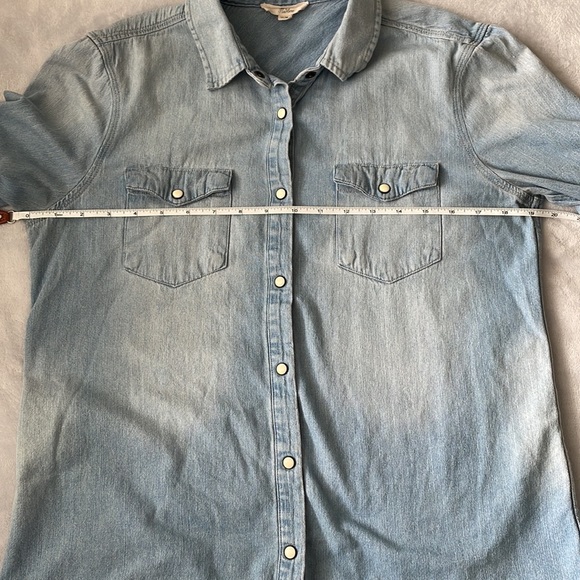 Harlow Light Denim Long Sleeve Shirt - Fits Small - Picture 7 of 9
